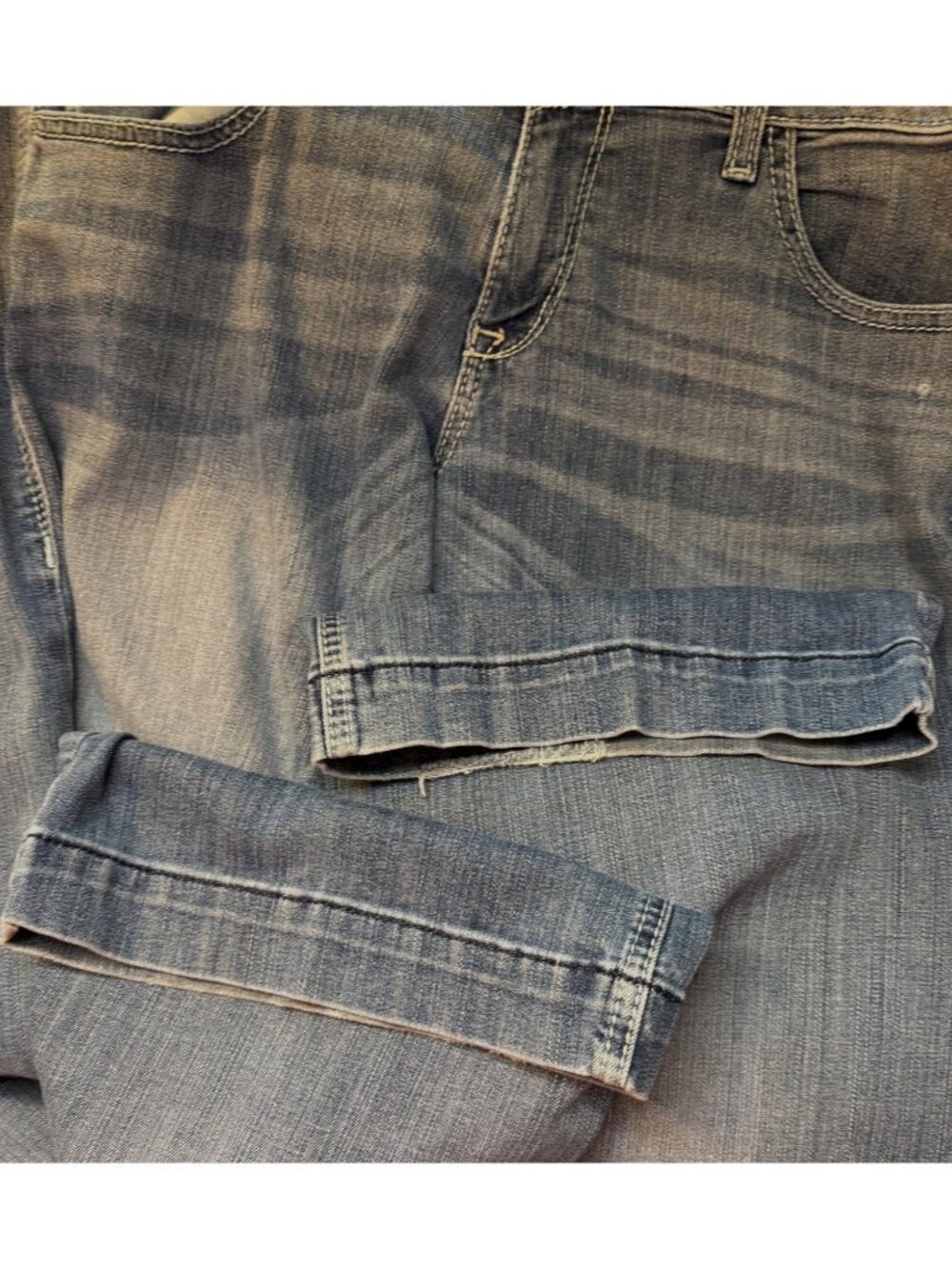 Ariat Trouser Mid Rise Size 32 Wide Leg  Jeans Baseball Stitch Denim - Picture 8 of 12